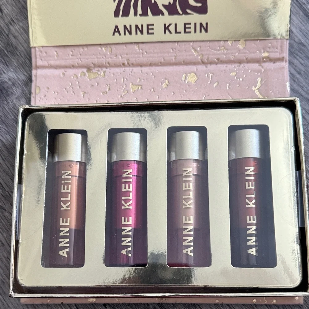 Anne Klein Lipstick Set - Vibrant Red,‎ Elegant Pink, Rich Purple